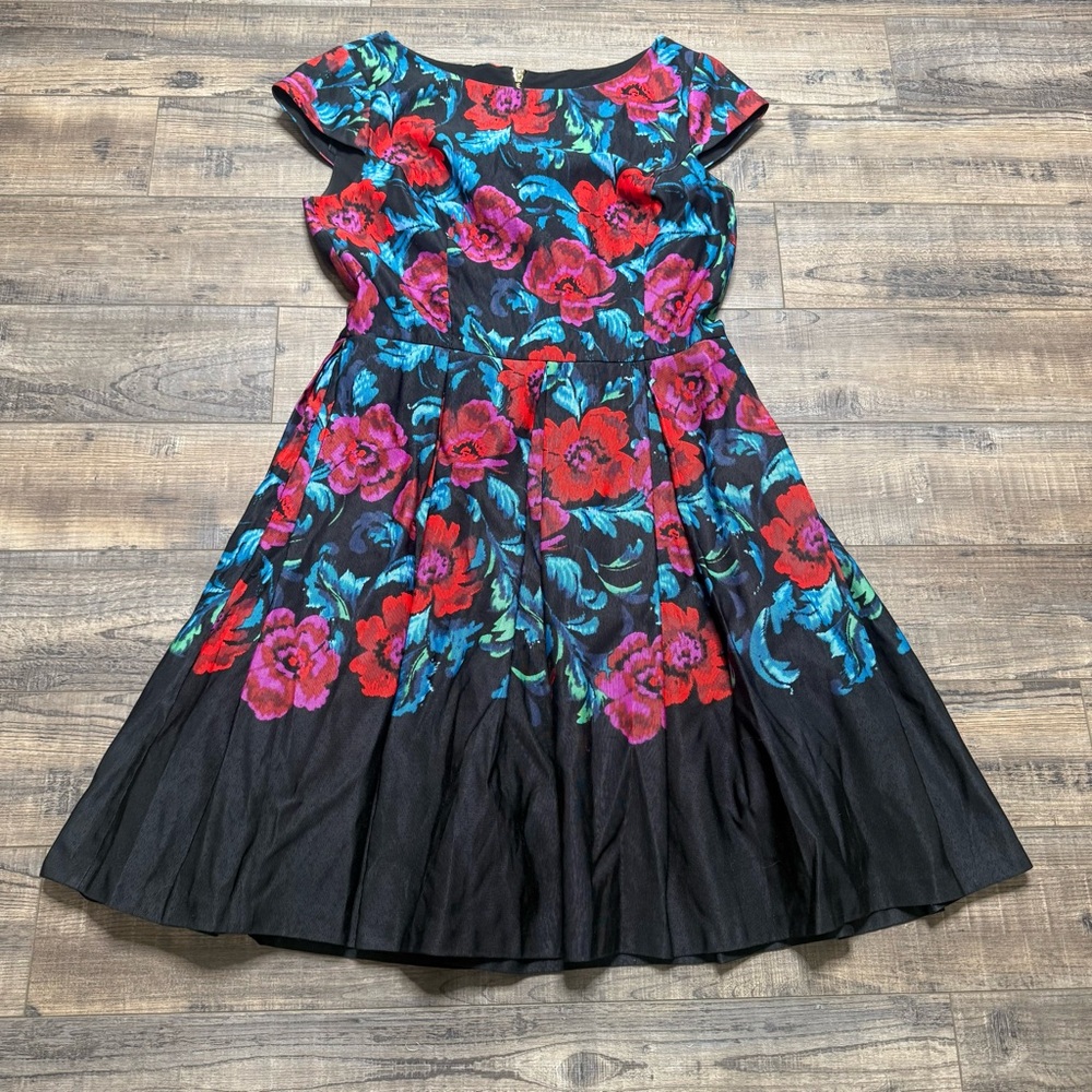 Eliza‎ J Floral Dress Pockets Black with Red and Purple Floral